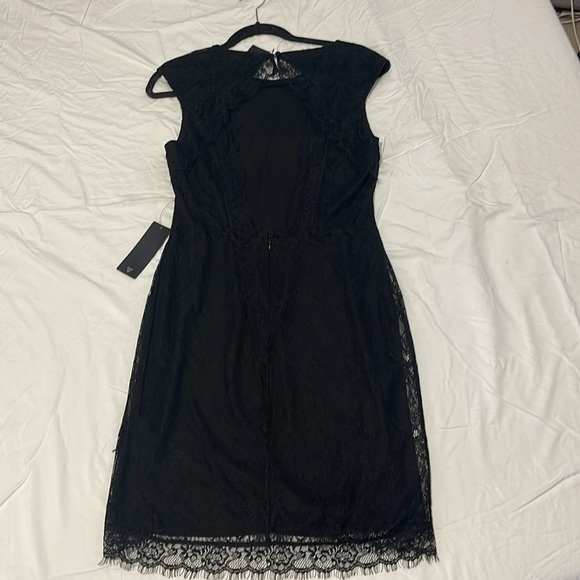 Must have little black dress ! - Picture 4 of 6